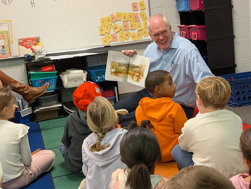 Dr. Langford teaching kindergarten